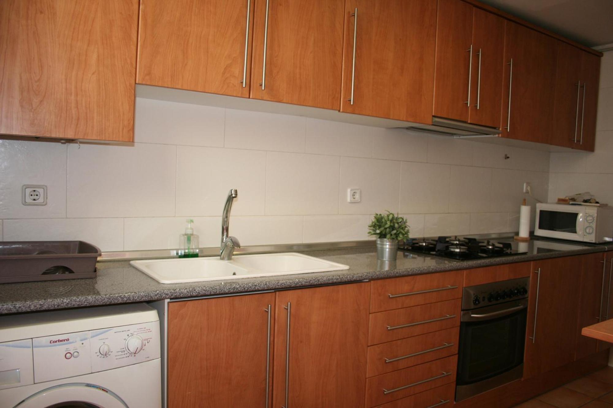 Lovely Apartment With A Terrace Барселона Экстерьер фото